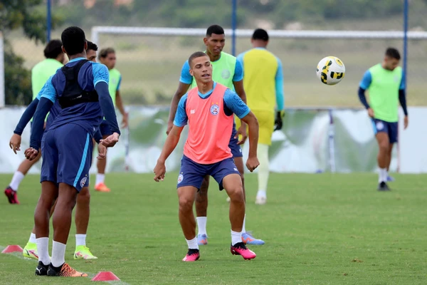 Patrick Verhon pelo Bahia por Felipe Olivera/EC Bahia