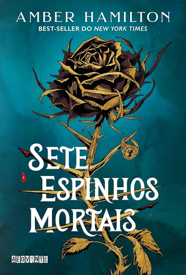 Sete espinhos mortais, de Amber Hamilton (Seguinte). Nesta romantasia envolvente com elementos de dark academia, uma tatuagem de rosa liga as vidas de Roze e Viola — e seus corações também.No amaldiçoado reino de Aragoa, a magia é punida com a morte. Quando os poderes de Viola Sinclair se manifestam e surgem rumores de uma possível bruxa na região, a rainha dá uma nova ordem a seu assassino particular: acabar com qualquer vestígio da existência de Viola. Se não cumprir a tarefa em sete dias, quem morre é ele. Lançamento em 24 de fevereiro. por Reprodução