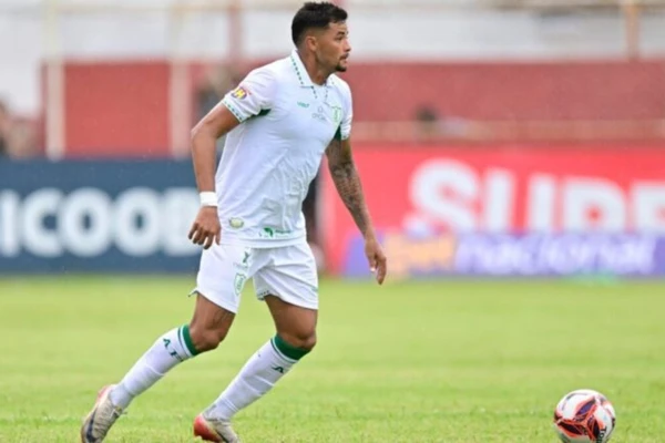 Val Soares está invicto com a camisa do América-MG