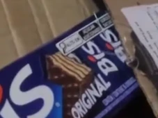 Imagem - Homem compra iPhone de R$ 4,1 mil pela internet e recebe caixa de chocolate