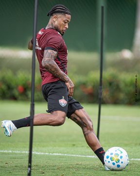 Apresentação do Vitória após vitória contra o Remo por Victor Ferreira/ECV