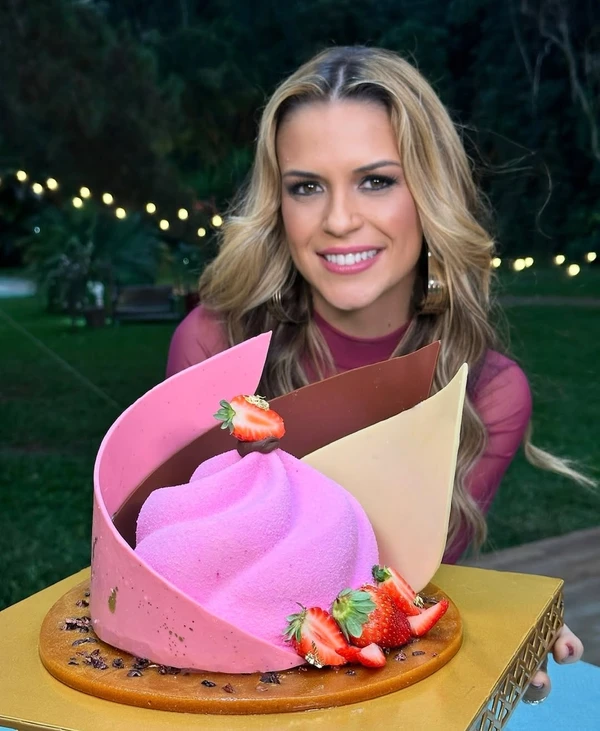 Confeitaria de Beca Milano por Reprodução/Instagram