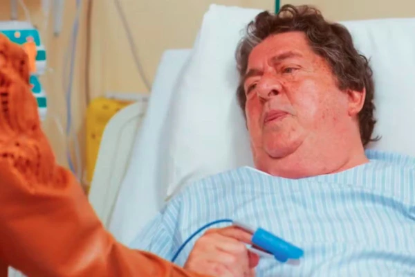 Eliomar pede perdão a Janete em 'Coraçaõ Acelerado'