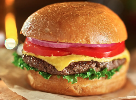 Aprenda a fazer hambúrguer caseiro por Reprodução