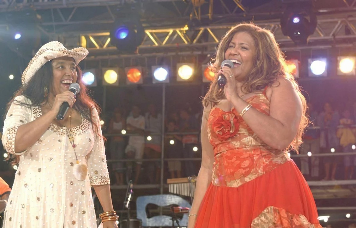 Nara Costa decidiu encerrar carreira no arrocha por Divulgação