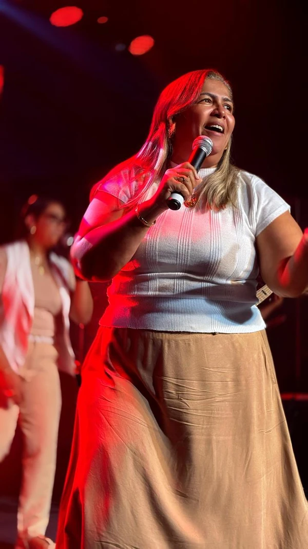 Nara Costa decidiu encerrar carreira no arrocha por Divulgação