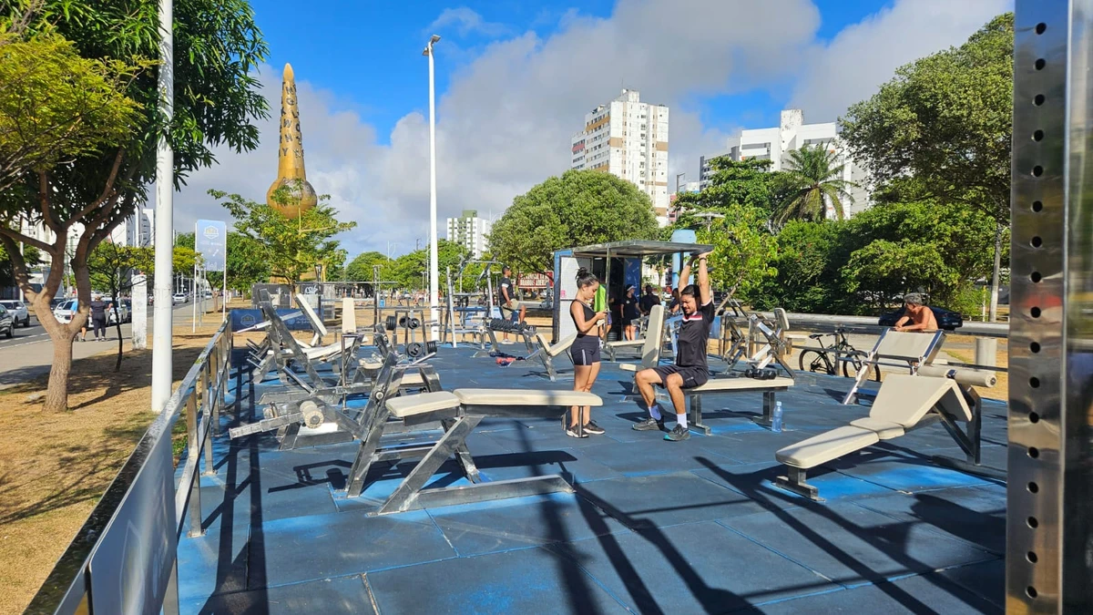 Projeto Academia Salvador facilita o acesso gratuito à prática de atividades físicas na cidade por Ana Paula Lacerda/CORREIO