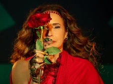 Imagem - Daniela Mercury leva homenagem às mulheres para a avenida no Carnaval da Rainha 2026