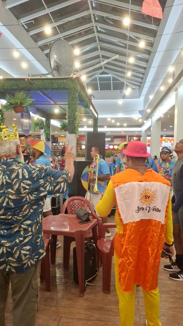 Apresentação dos candidados a Rei Momo no Laje do Bela por Divulgação