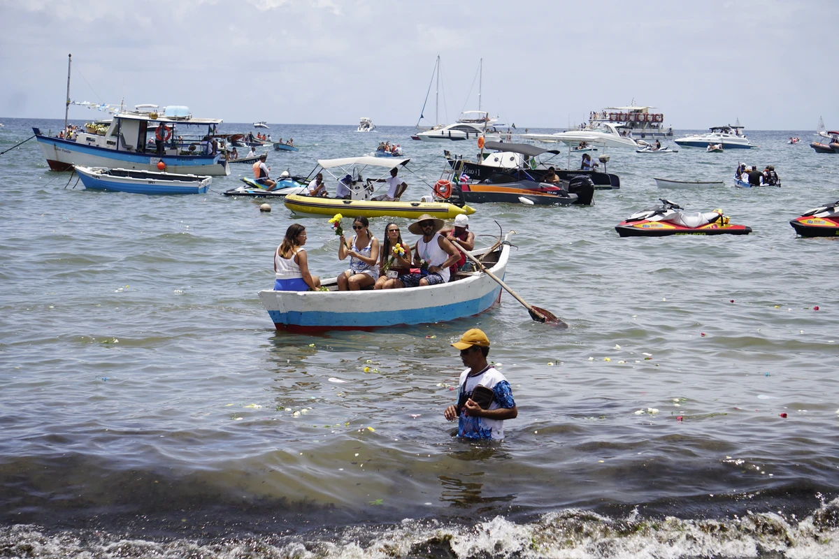 Barcos no mar, 2024 por Ana Albuquerque/Arquivo CORREIO
