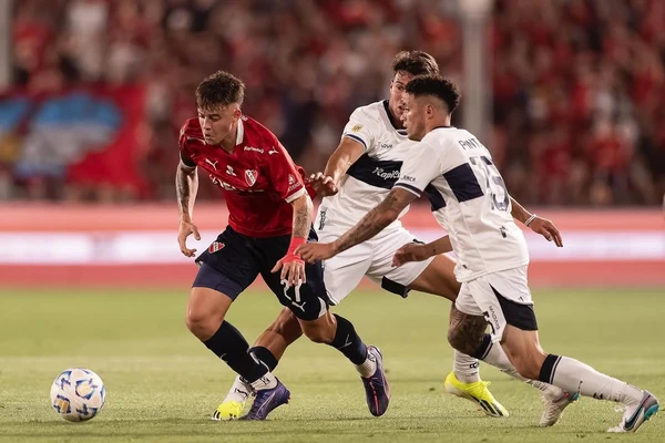 Diego Tarzia, jovem promessa do Independiente por Reprodução/Instagram