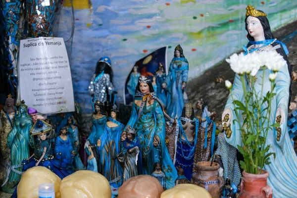 Desde quando Iemanjá é branca? por Arisson Marinho