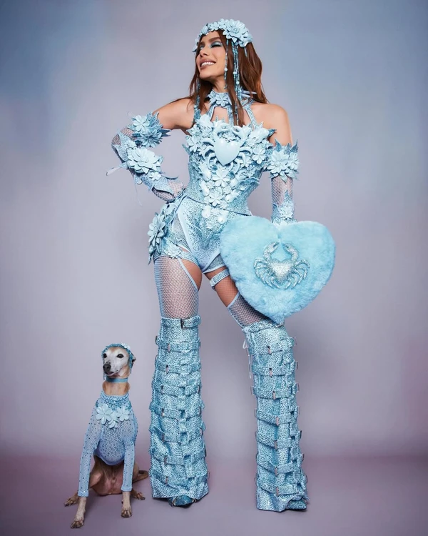 Ensaios da Anitta por Reprodução/Instagram