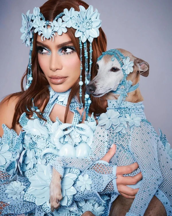 Ensaios da Anitta por Reprodução/Instagram