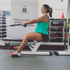 Ivete Sangalo treina pesado por Reprodução