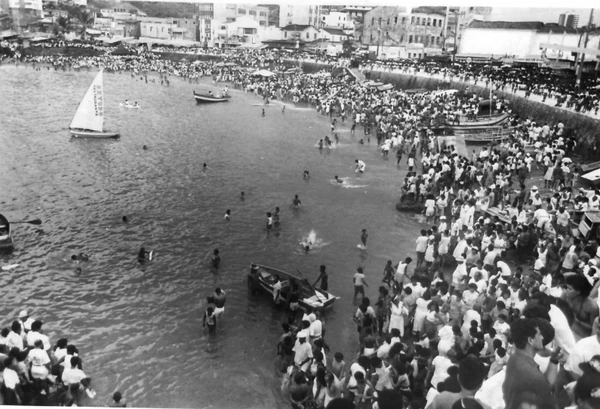 Praia do Rio Vermelho em 1992 por Claudionor Junior/Arquivo CORREIO