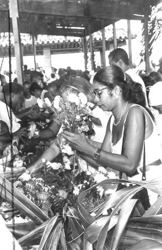 Preparativos no Dois de Fevereiro, em 1994 por José Santos Melo/Arquivo CORREIO