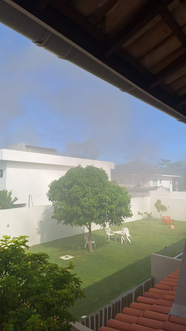 Príncipio de incêndio em casa de Lauro de Freitas por Reprodução