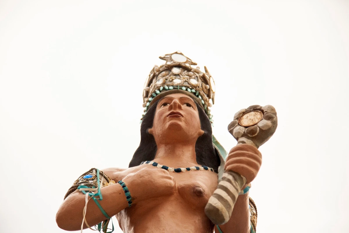 Quem pintou Iemanjá? por Sora Maia