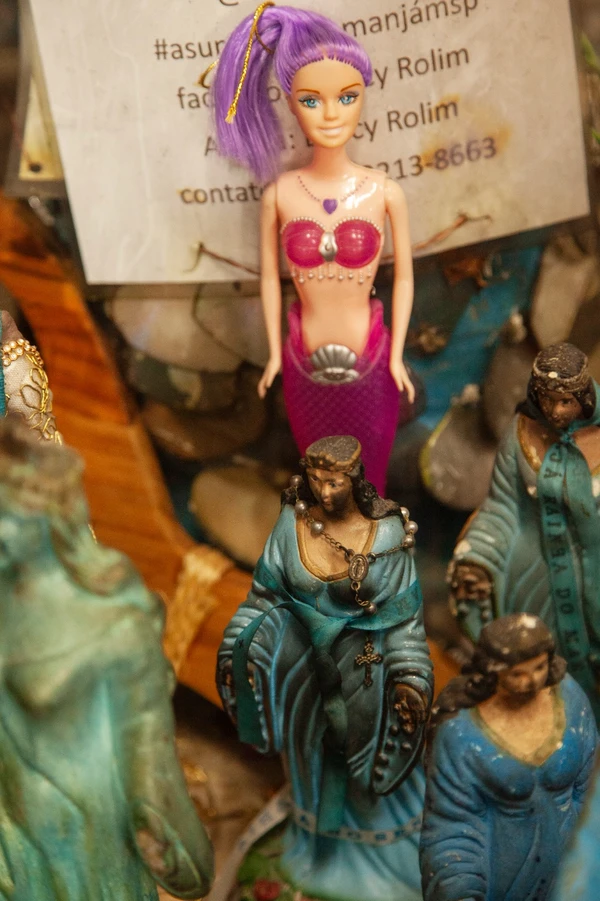 Quem pintou Iemanjá? por Sora Maia