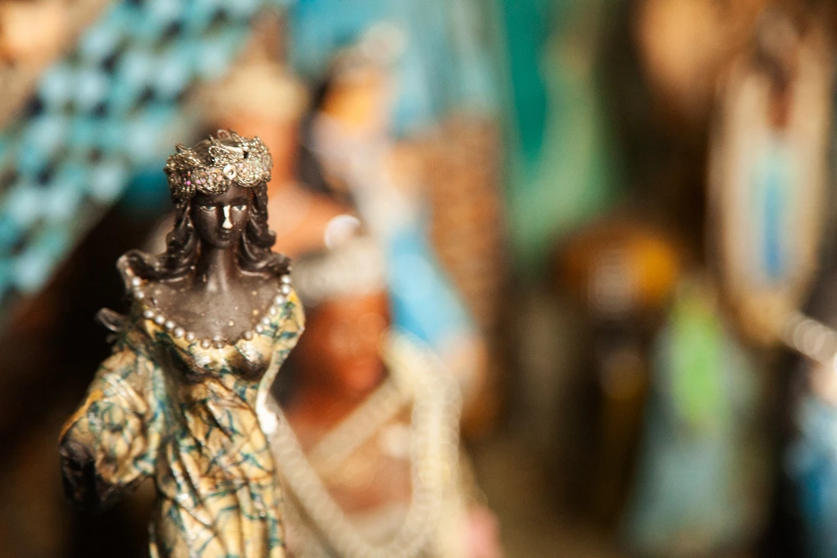 Quem pintou Iemanjá de branca? por Sora Maia