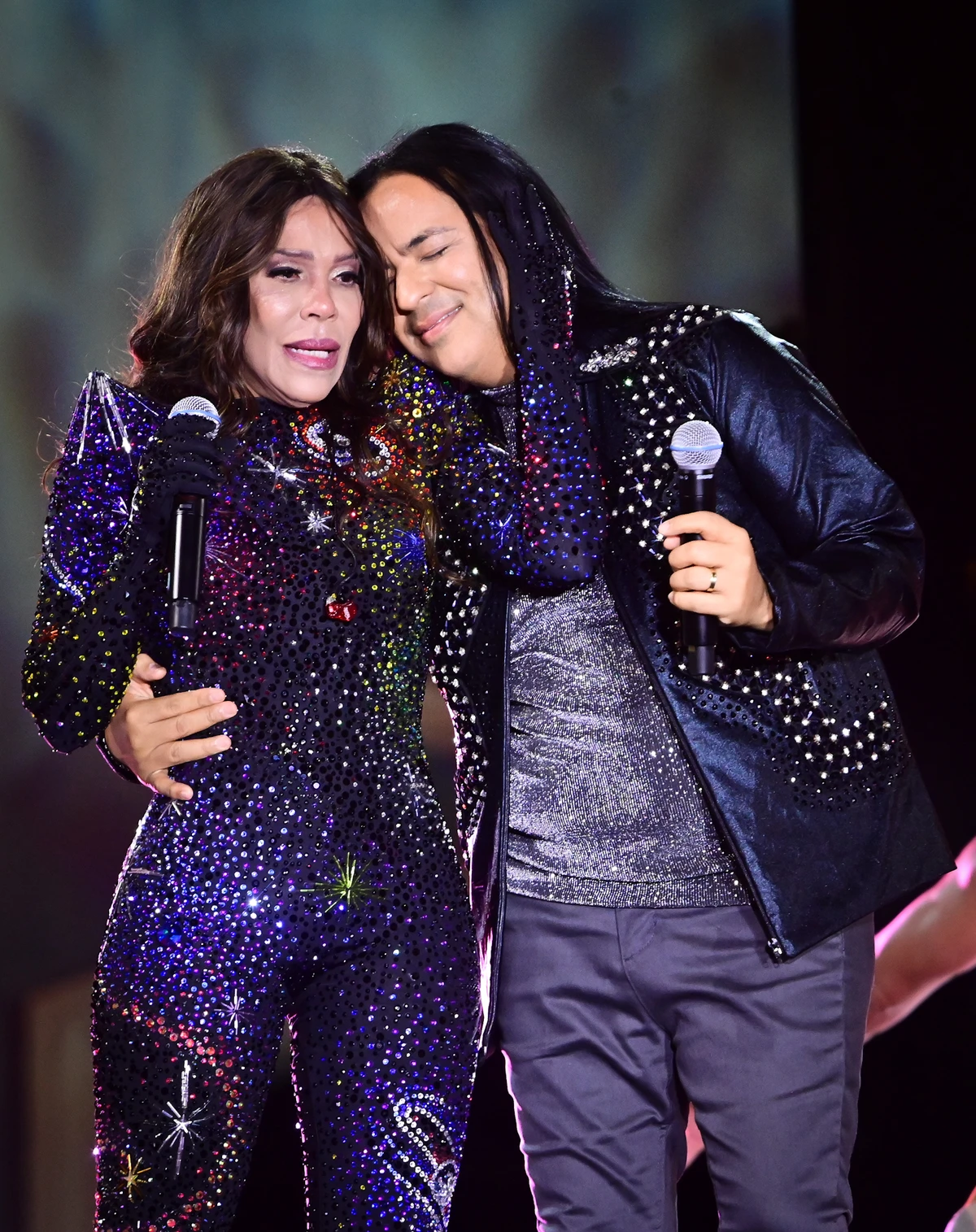 Silvânia troca cinco vezes de figurino e brilha em gravação com Berg no Pelourinho por Leo Franco/AgNews