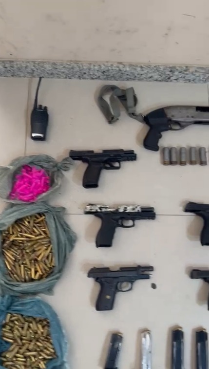 Traficantes do CV foram morto em esconderijo no meio da mata por Reprodução