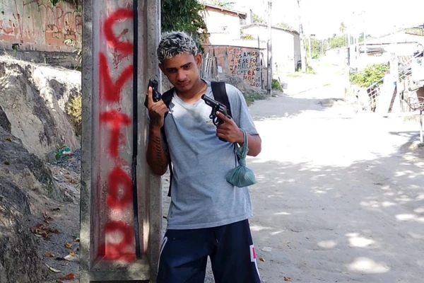 Traficantes do CV foram morto em esconderijo no meio da mata