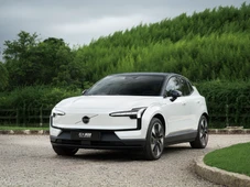 Imagem - Com dois motores, EX30 se torna o Volvo mais rápido do país