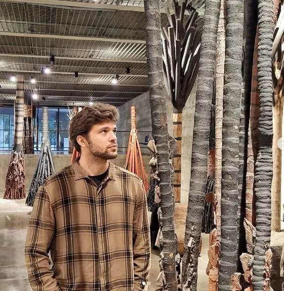 Brenno Meneghel e Maria Padilha são casados por Reprodução