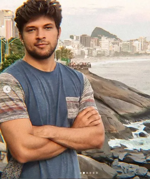 Brenno Meneghel e Maria Padilha são casados por Reprodução