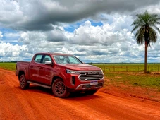 Imagem - Dakota volta ao Brasil para brigar na classe intermediária; conheça a picape da Ram