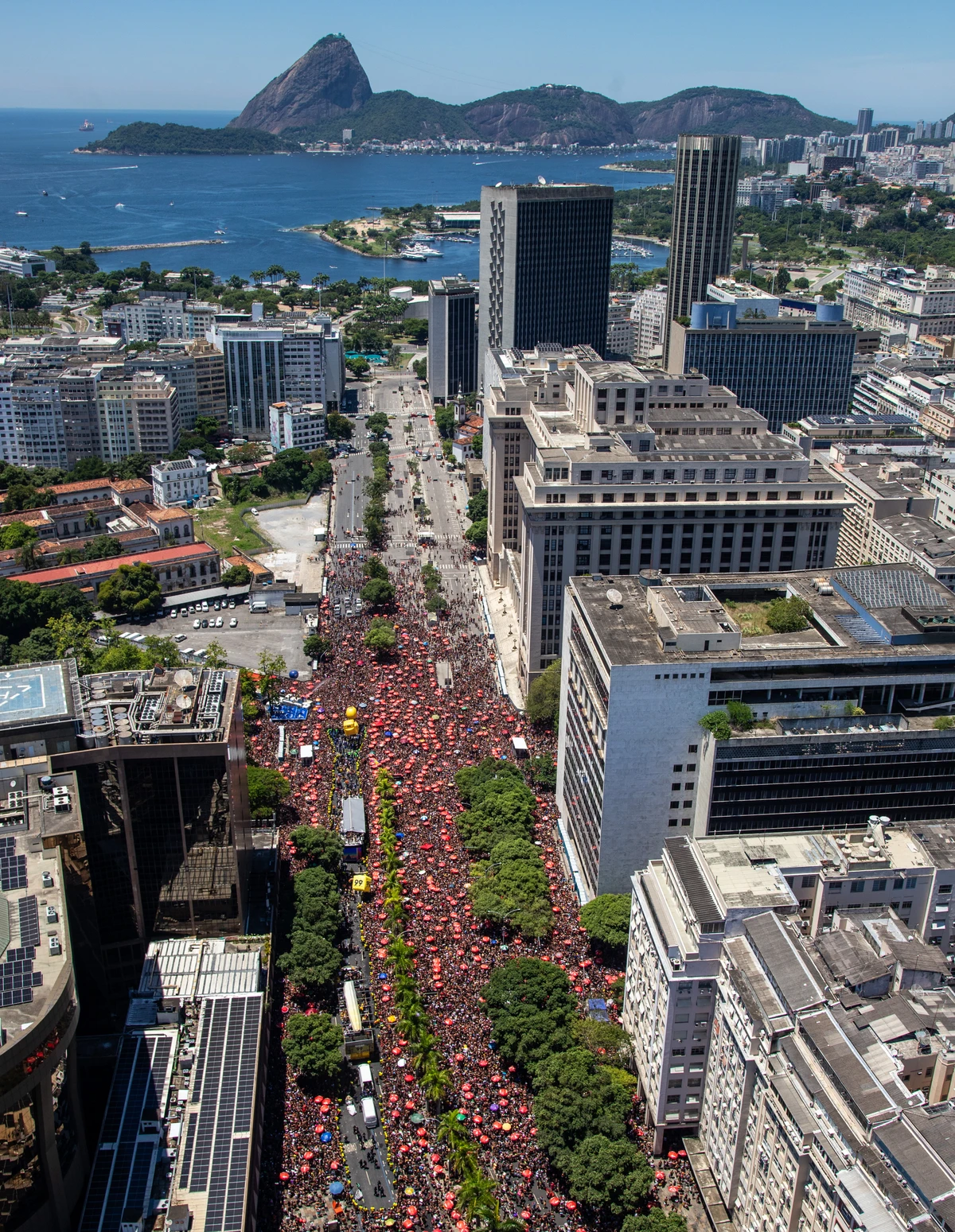 Ivete Sangalo estreia do Carnaval de rua do Rio de Janeiro por Fernando Maia e Alex Ferro/Riotur