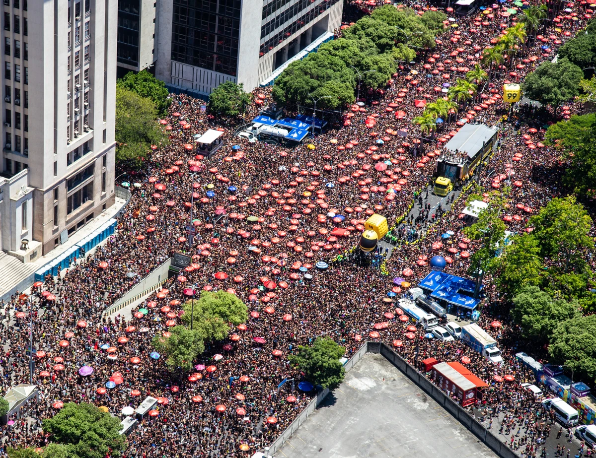 Ivete Sangalo estreia do Carnaval de rua do Rio de Janeiro por Fernando Maia e Alex Ferro/Riotur
