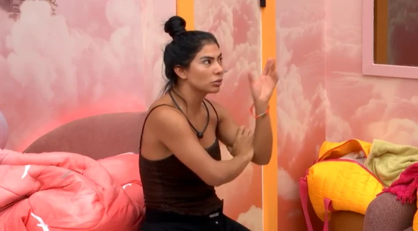 Samira discute com Marciele por Reprodução