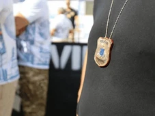 Imagem - Turista mineira tem colar arrancado do pescoço durante Festa de Iemanjá