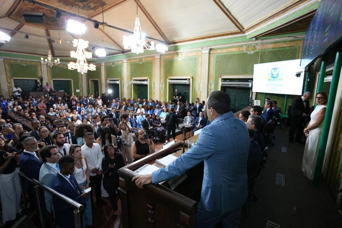 Anúncio foi feito durante a reabertura dos trabalhos da Câmara de Vereadores