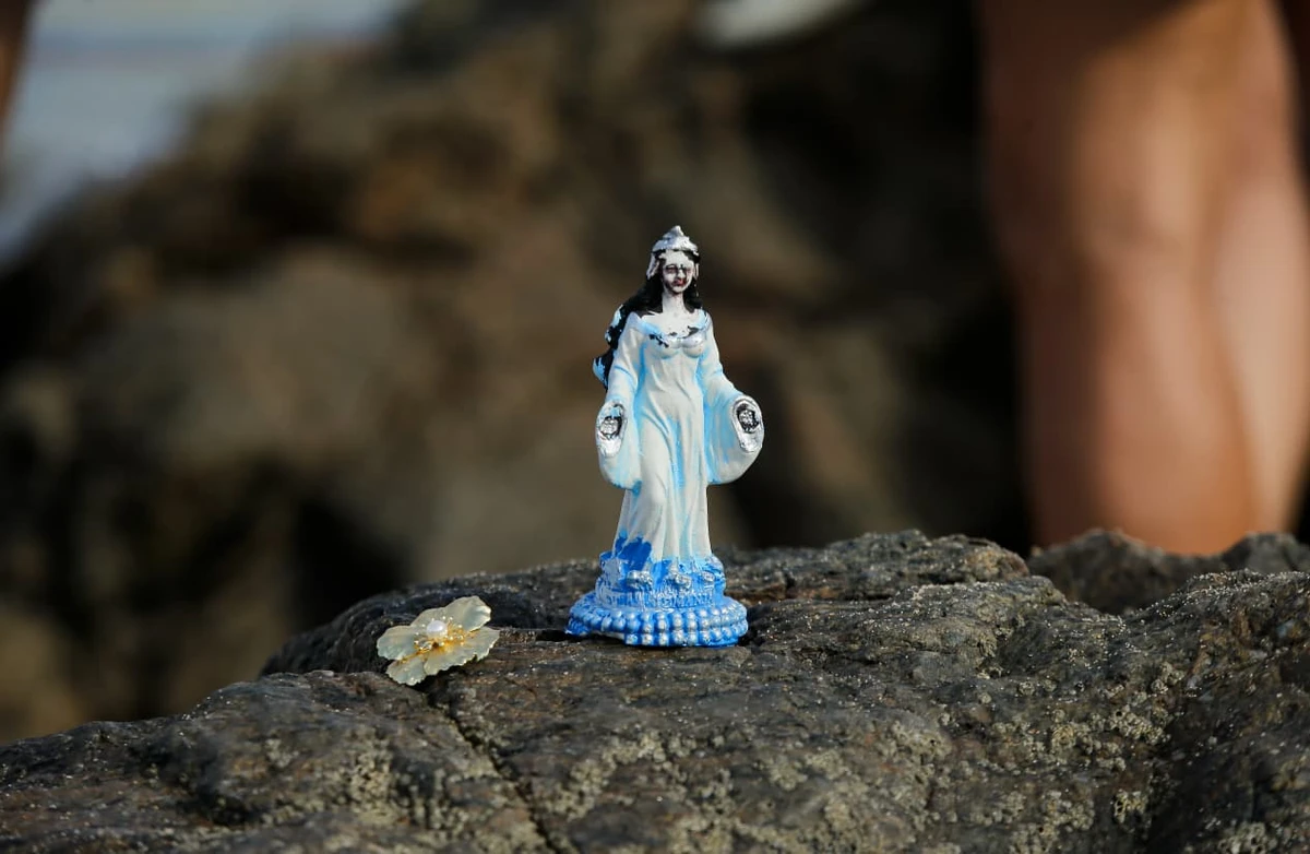 As jóias da sereia por Arisson Marinho