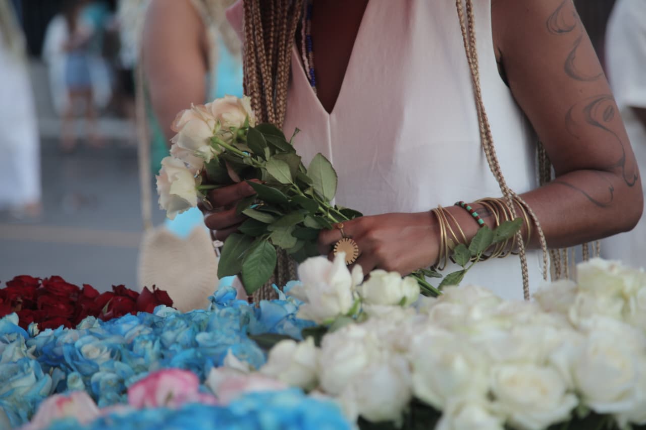 Dois de fevereiro levou multidão ao Rio Vermelho para homenagear Iemanjá por Sora Maia/CORREIO