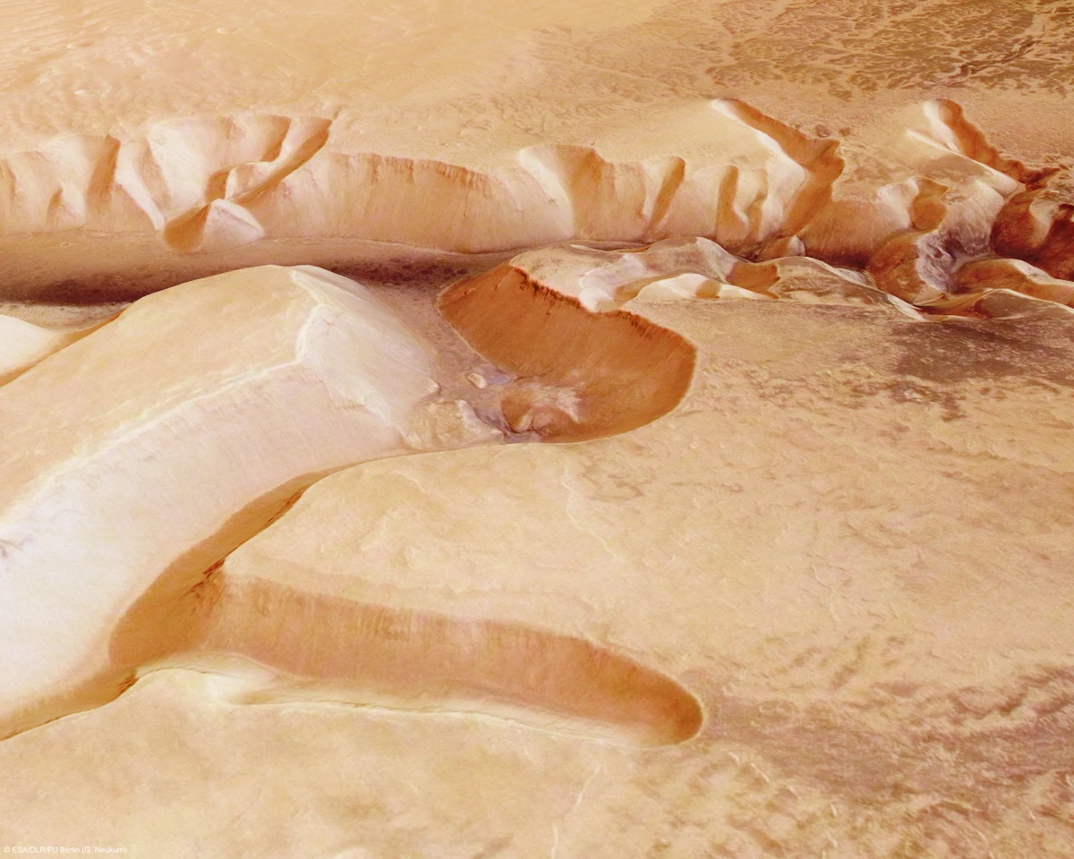 Fenômeno existiu em Echus Chasma, local marcado por abismos gigantescos e canais antigos por Reprodução | European Space Agency