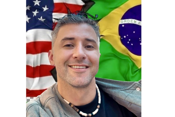 Influenciador Juan Pena por Reprodução