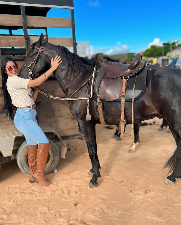 Karla Rafaelli de Oliveira Rocha por Reprodução/ Redes sociais