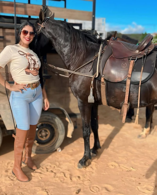 Karla Rafaelli de Oliveira Rocha por Reprodução/ Redes sociais