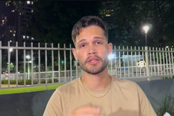 Motorista denunciou agressões na noite deste domingo (1º) por Reprodução