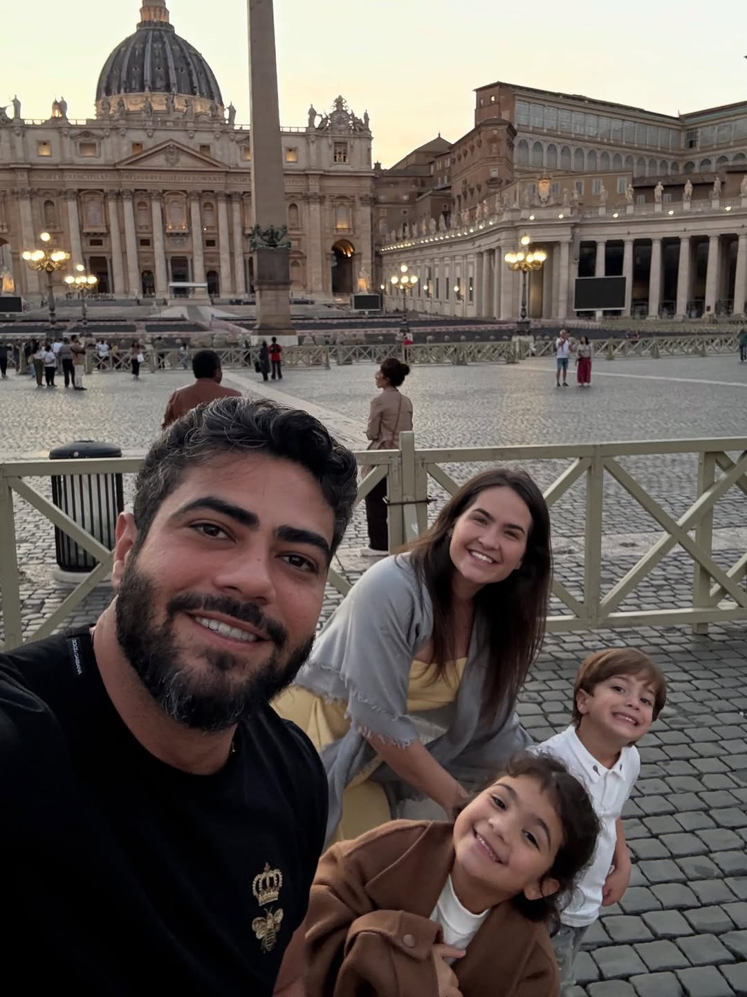 Amanda Vasconcelos, esposa do cantor sertanejo Henrique por Reprodução/Instagram