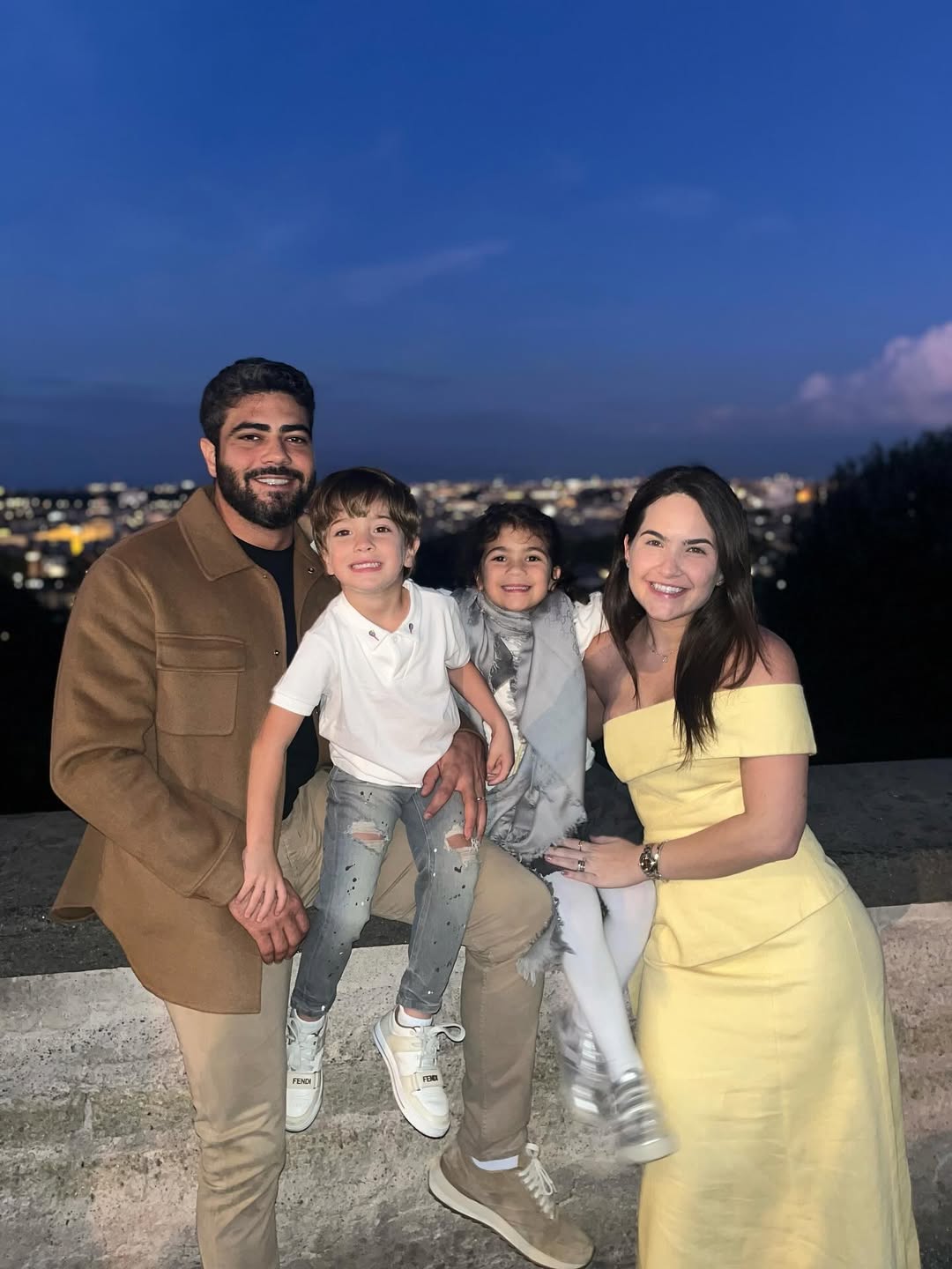 Amanda Vasconcelos, esposa do cantor sertanejo Henrique por Reprodução/Instagram