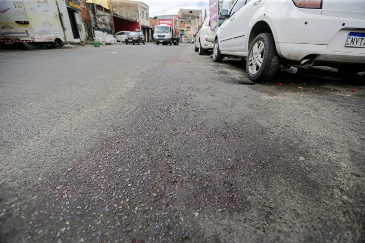 Após morte de PM: tensão no Nordeste de Amaralina por Arisson Marinho/CORREIO