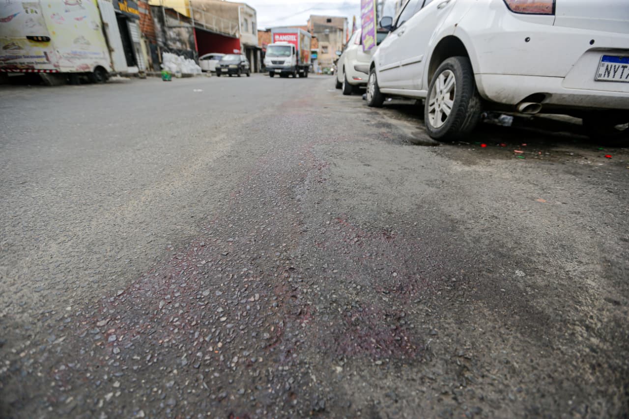 Após morte de PM: tensão no Nordeste de Amaralina por Arisson Marinho/CORREIO