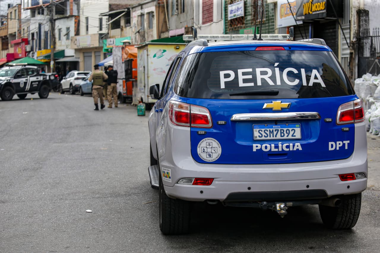 Após morte de PM: tensão no Nordeste de Amaralina por Arisson Marinho/CORREIO