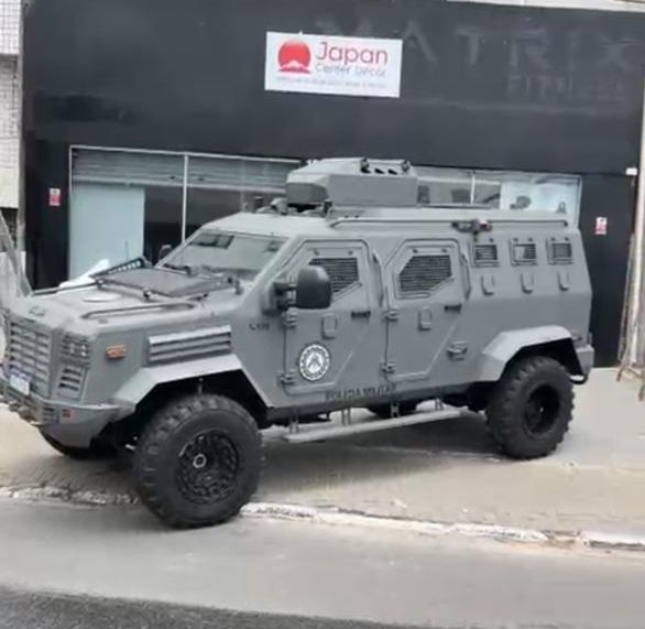 Após morte de PM: tensão no Nordeste de Amaralina por Bruno Wendel/CORREIO